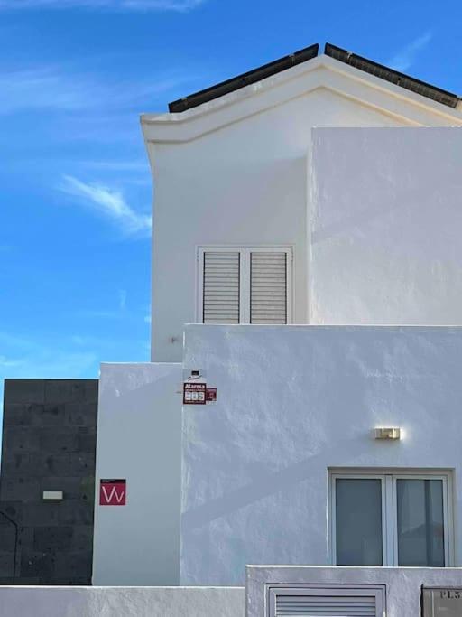 Lovely Villa Sanmar, Heated Pool Playa Blanca Dış mekan fotoğraf